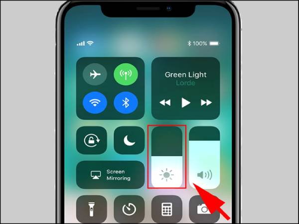 Test màn hình zin bằng tính năng True Tone