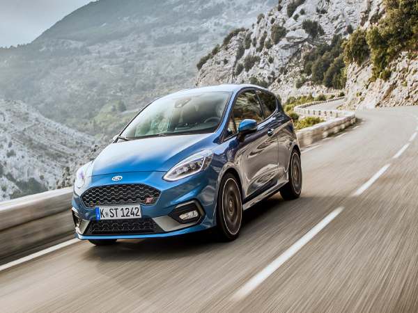 Xe Ford Fiesta ST giá rẻ