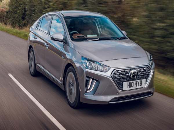  Hyundai Ioniq là xe tiết kiệm xăng