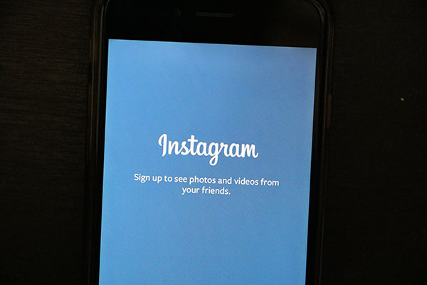 Instagram cung cấp nhiều tính năng hấp dẫn