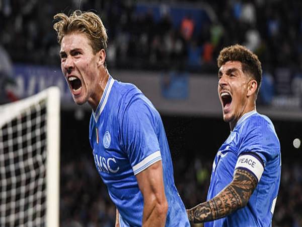 Tin Napoli: Hojlund tỏa sáng giúp Napoli ngược dòng trước Genoa