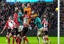 Tin Liverpool: Gửi lời cảnh báo tới các đối thủ TOP 4 Van Dijk lên tiếng, bóng chết tiếp tục là vũ khí lợi hại