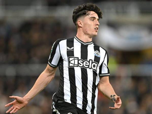 Hành trình sự nghiệp qua các CLB của Tino Livramento Hành trình sự nghiệp qua các CLB của Tino Livramento