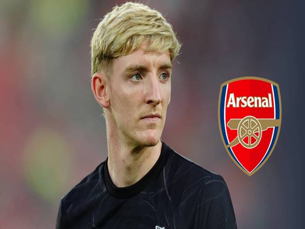 Chuyển nhượng Anh: Newcastle hét giá khủng cho trụ cột